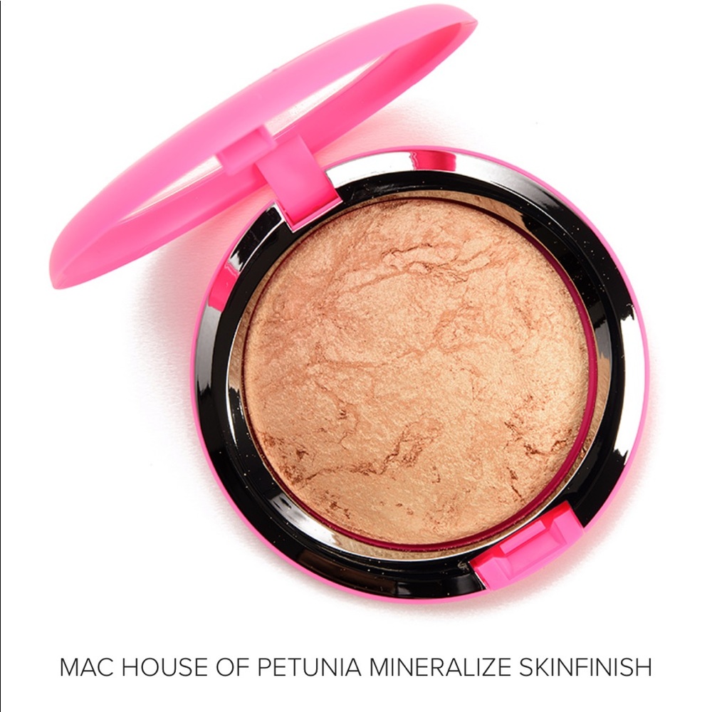 MAC x Teyana Taylor Highlighter